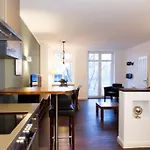 Amerika-Suite - Versteck am Strom